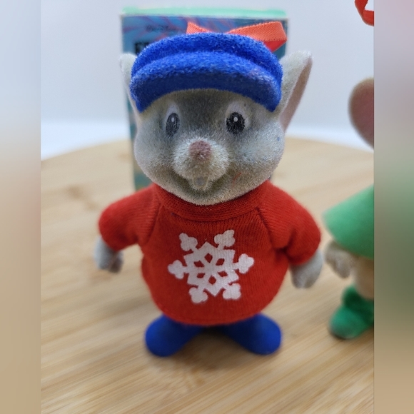 Disney Bernard and Bianca Rescuers Down Under McDonalds Flocked Ornaments - Picture 2 of 10